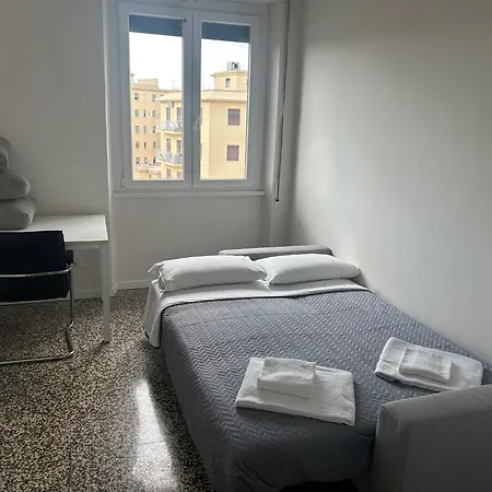 Elle Pyramid 1 Roma